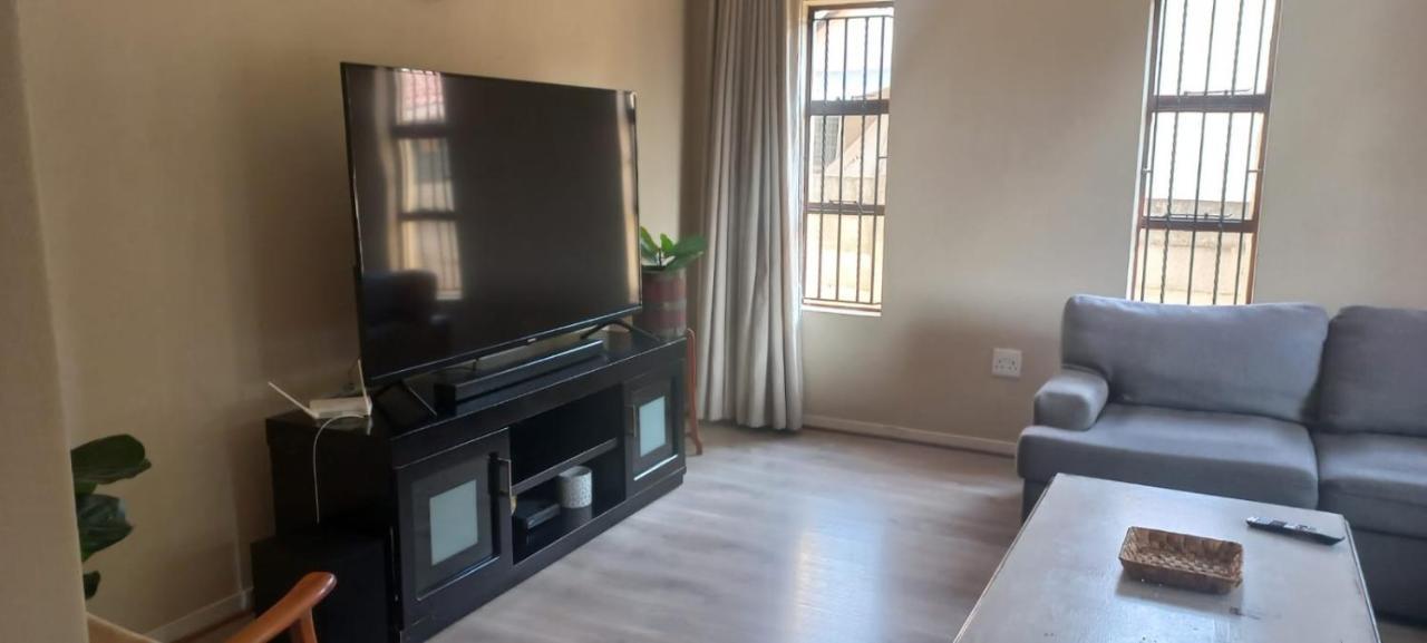 Entire 4 Bedroom House In Midrand, Johannesburg Randjesfontein Bagian luar foto