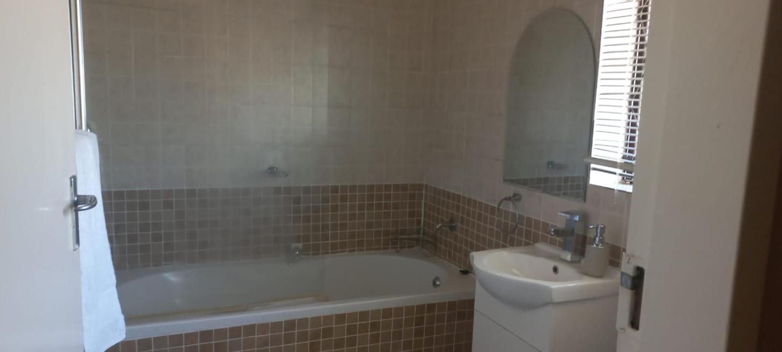 Entire 4 Bedroom House In Midrand, Johannesburg Randjesfontein Bagian luar foto